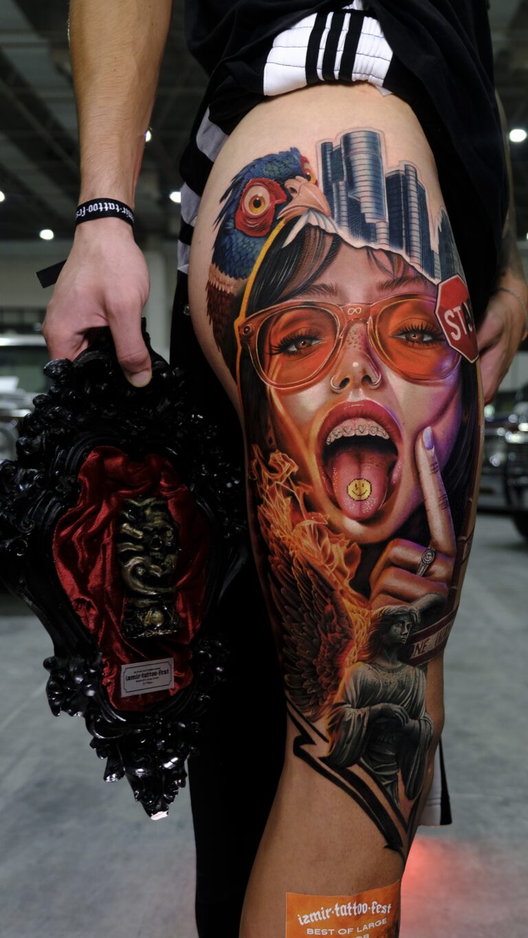 Ankara’nın ödüllü dövme sanatçısı Kutay Sönmez’in, İzmir Tattoo Fest 2026’da ikincilik kazanan büyük ölçekli renkli gerçekçilik ve portre dövmesi.